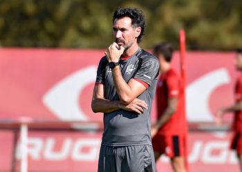 Domínguez los conoce bien: Estudiantes mira jugadores de Colón