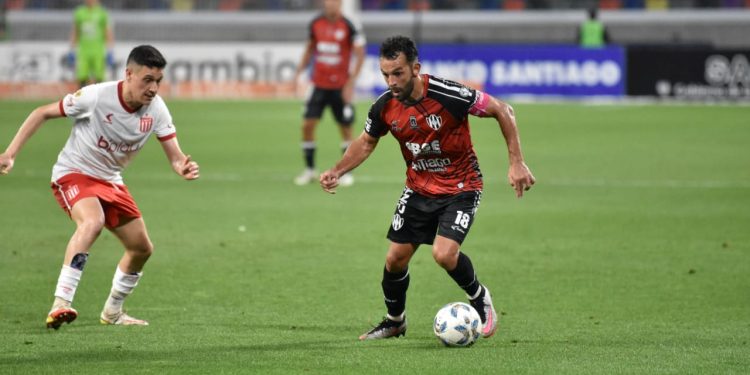 Central Córdoba tiene como prioridad la continuidad de Lucas Gamba