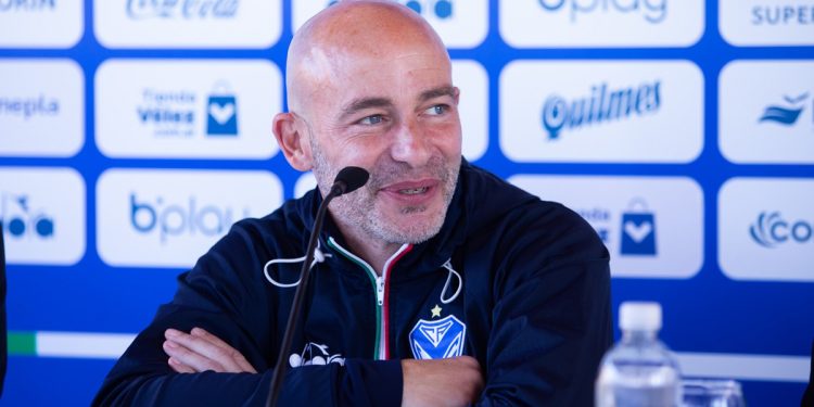 ¿La gran Unión?: Méndez dejó Vélez y ya suena en otro equipo