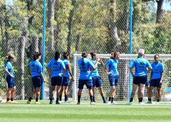 La Selección Argentina inicio una nueva semana de entrenamientos antes de viajar a Santa Fe