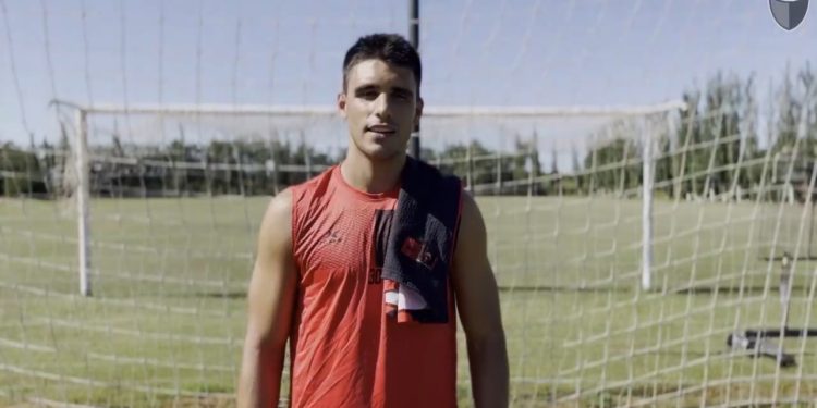 Colón oficializó el arribo de Nico Leguizamón