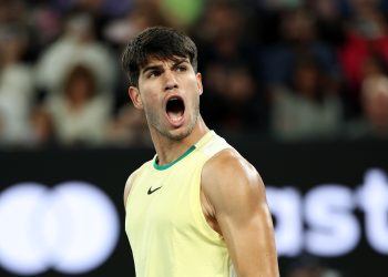 Alcaraz ganó y accedió a los cuartos de final del Abierto de Australia