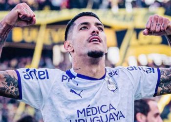 El delantero que quiere el Kily llega desde Uruguay