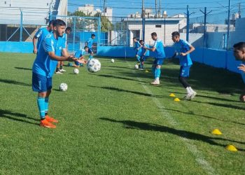 El primer rival de Colón perdió un amistoso ante Armenio