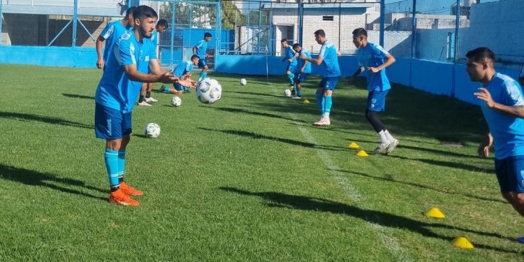 El primer rival de Colón perdió un amistoso ante Armenio