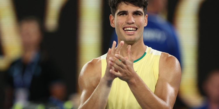 Carlos Alcaraz avanzó a la tercera ronda del Abierto de Australia