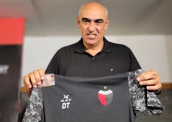 Arranca con novedades el ciclo de Iván Delfino en Colón