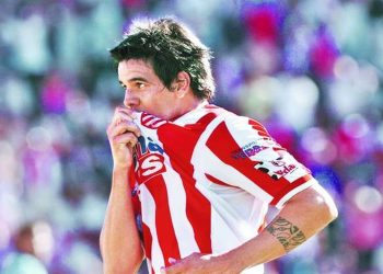 El ex Unión que a los 41 años no se retira y busca festejar más goles