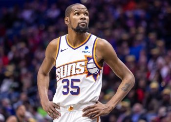 Kevin Durant llegó a los 28.000 puntos en la NBA