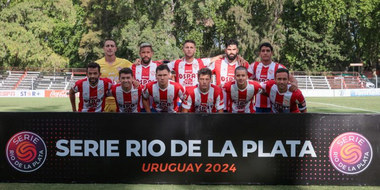 El once que paró el Kily González para visitar a Racing