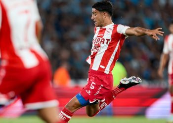 Mirá el golazo de Mosqueira con el que Unión le gana a Racing