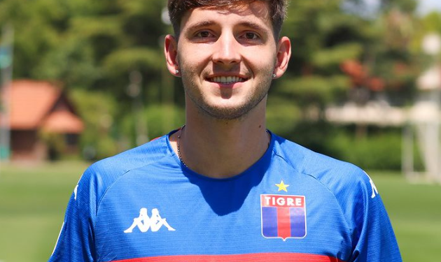 Se fue de Colón y ya fue presentado en su nuevo club