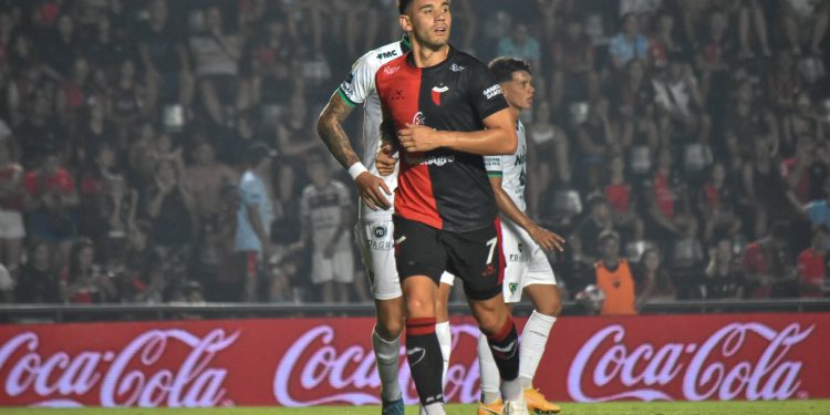 Colón pagó la deuda por Neris y levantó la inhibición