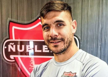 Se habló de su retorno a Colón pero fue presentado en Chile