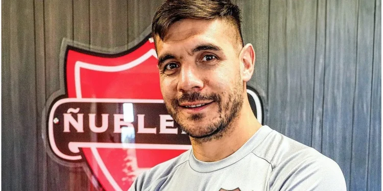 Se habló de su retorno a Colón pero fue presentado en Chile