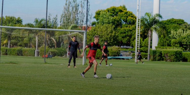Primer amistoso: Colón se prueba ante Patronato