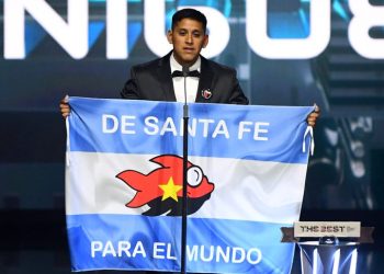 De Santa Fe al Mundo: «Icónico momento de un hincha de Colón, premiado como Aficionado FIFA»