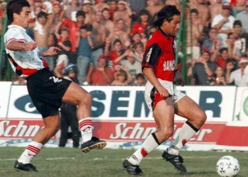Colón saludó a un ex futbolista que se ganó el corazón de su gente