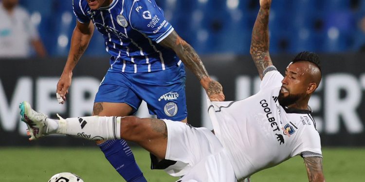 Godoy Cruz cayó ante Colo Colo y se complicó
