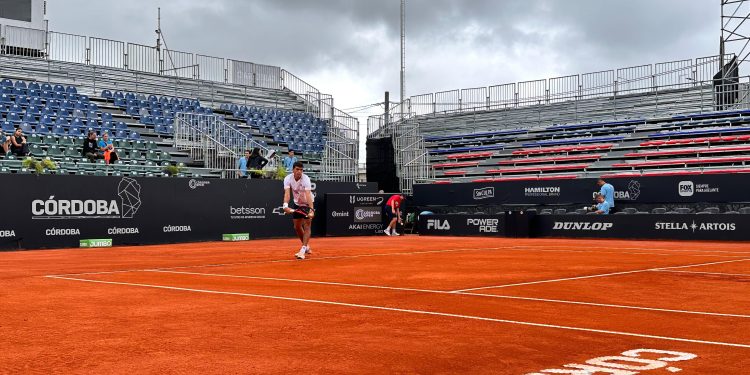 Tras la suspensión por lluvia, se retoma la actividad en el Córdoba Open