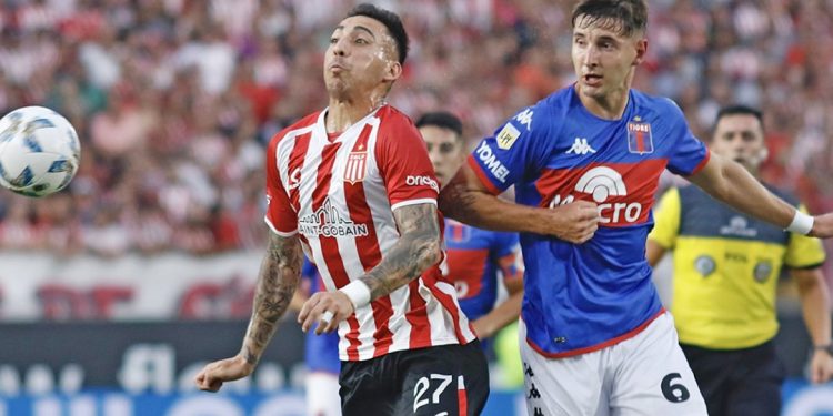El Tigre de Gorosito no levanta: perdió ante Estudiantes y se fue Nardelli expulsado