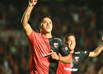 Colón debutó en la PN con un trabajoso triunfo ante el CADU