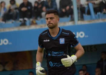 Lo quiso Colón y hoy es el arquero sensación en Primera División