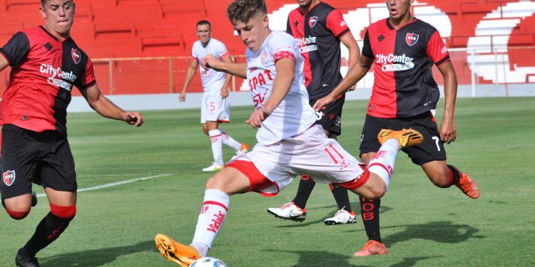 La «nueva» Reserva de Unión debutó con una derrota