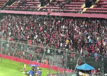 «Hay que solucionar los problemas porque te llevan puesto; con los violentos no se charla»