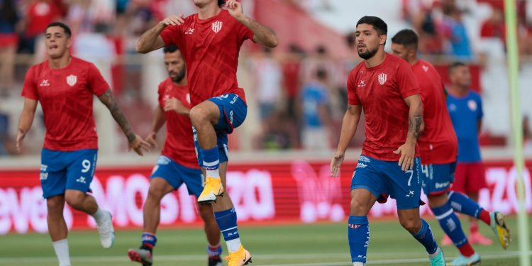 Mauro Pitton: «El juego de ellos desnudó algunas falencias nuestras, nos superaron»