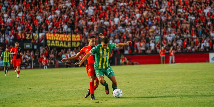 Colón empató ante Aldosivi y dejó puntos en Santa Fe por primera vez 