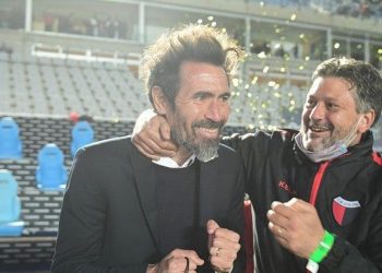 Uno de los DT furor del fútbol argentino tiene a Eduardo Domínguez como faro