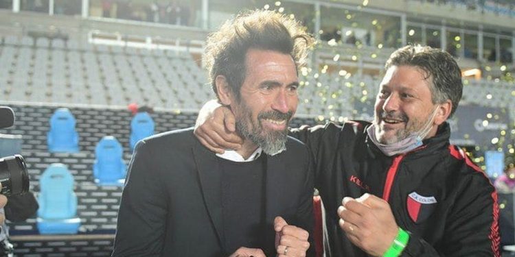 Uno de los DT furor del fútbol argentino tiene a Eduardo Domínguez como faro