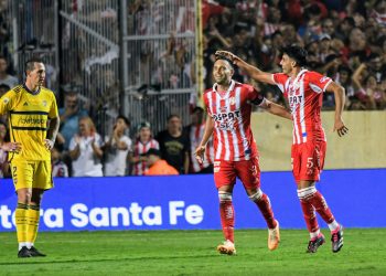 Unión le ganó a Boca, metió el tercero al hilo y sueña