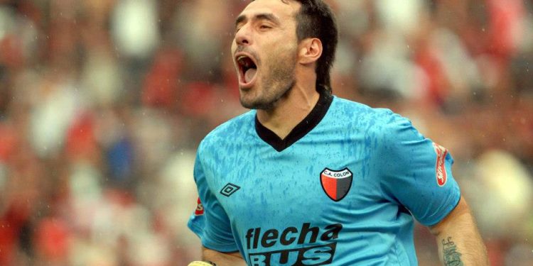 Un querido ex Colón fue despedido en su equipo de la Primera Nacional