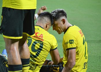 ¿Fue penal de Campisi a Uvita?: el goleador tuvo un cálido gesto para con los Tatengues