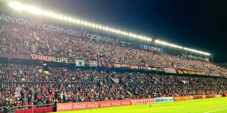 Colón hizo dos anuncios importantes para sus socios