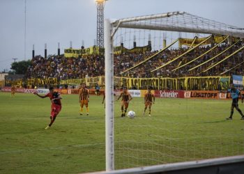 Delfino «castigó» a un jugador o es simple decisión táctica
