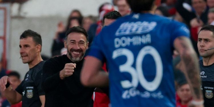 El enojo de la gente de Unión: Apuntaron al pibe y al DT