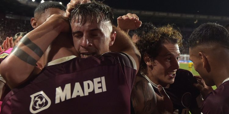 Lanús, con dos bajas importantes para recibir a Unión