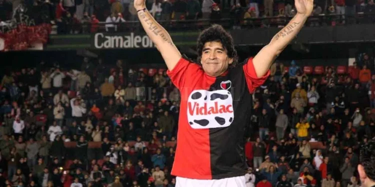 «Si Colón tiene un museo voy a donar la camiseta que usó Diego»