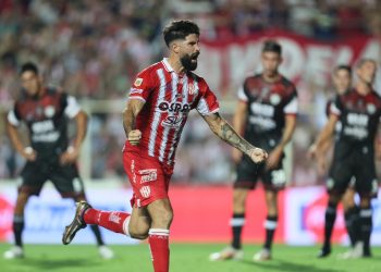 «El objetivo es clasificar a una copa y por qué no pelear el campeonato»