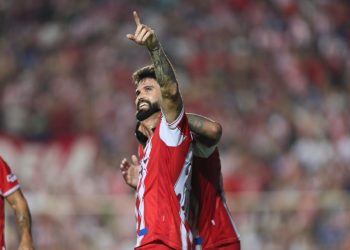 ¿Boca quiere todo el pase de Zenón para negociarlo a Europa?