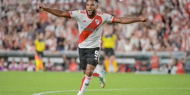 River venció a Independiente Rivadavia y es líder