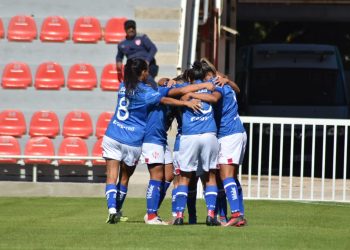 Las chicas de Unión debutaron de local con victoria ante Estudiantes