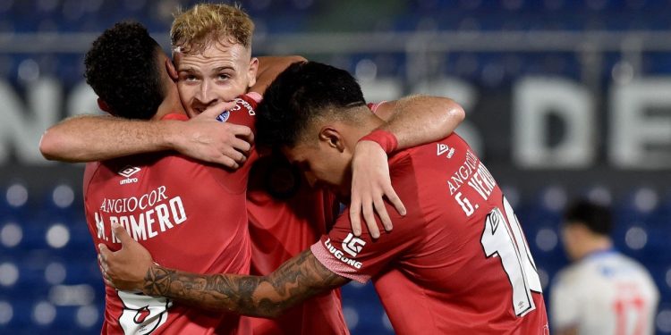 Copa Sudamericana: Argentinos Juniors comenzó con el pie derecho