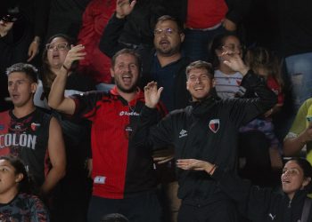En redes, Colón anticipó el duelo ante Temperley en el Brigadier López