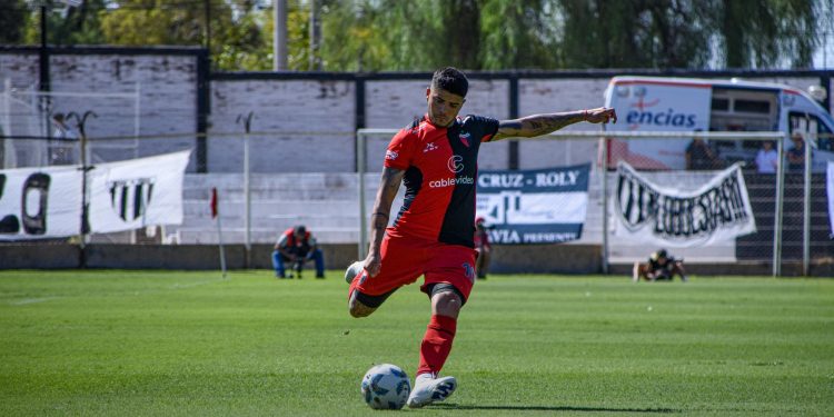 Colón tiene árbitro confirmado para visitar a Deportivo Morón
