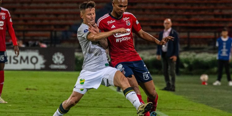 Sudamericana: Defensa perdió ante el DIM y salió de zona de clasificación