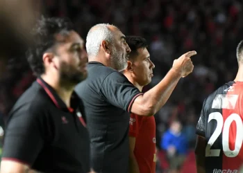 ¿Quién será el «9» de Colón ante Temperley?